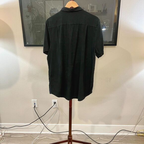 Buck Mason - SS Draped One Pocket Twill Shirt - Black - Picture 2 of 6